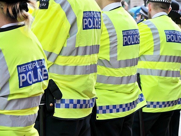 Met police officers_crop